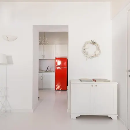 Villa Red Cliff Santorini - Volcano View & Jacuzzi *