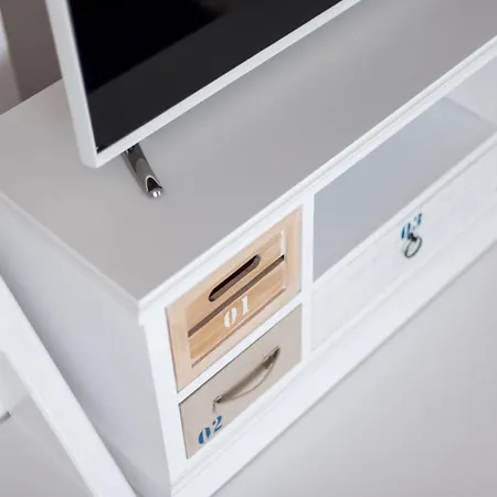 Red Cliff Santorini - Volcano View & Jacuzzi *