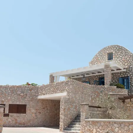 Black Gem Villa - Private Heated Jacuzzi & Caldera View Villa