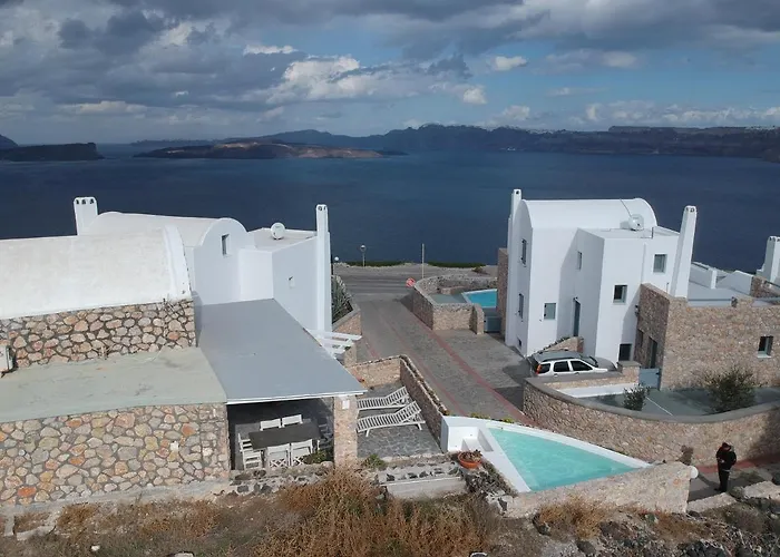 Black Gem Villa - Private Heated Jacuzzi & Caldera View Villa