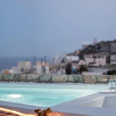 Villa Black Gem - Private Heated Jacuzzi & Caldera View